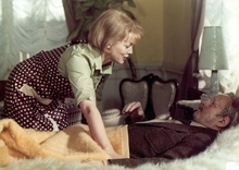 das-ding_schloss_standbild.jpg Karin Ugowski in Das Ding im Schloss