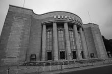volksbuehne_by_steffen-zahn_flickr.jpg Volksbühne Berlin